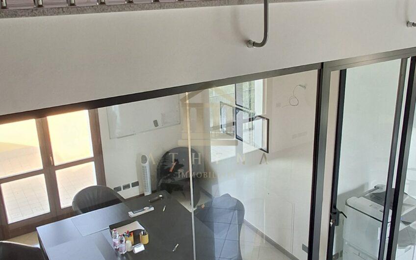 ATHL110 AFFITTASI UFFICIO A SAN GENESIO FRAZIONE DUE PORTE (PV)