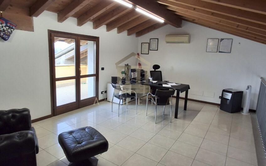 ATHL110 AFFITTASI UFFICIO A SAN GENESIO FRAZIONE DUE PORTE (PV)