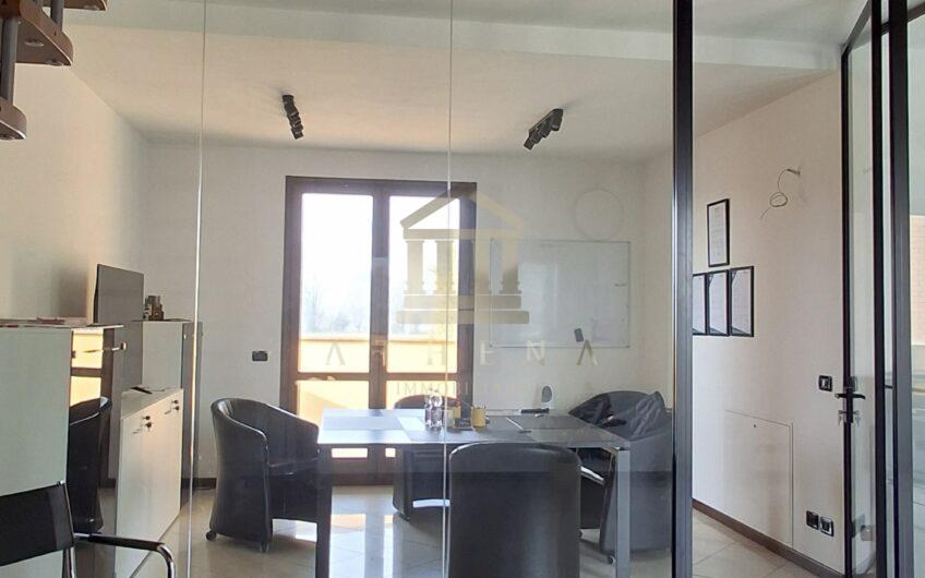 ATHL110 AFFITTASI UFFICIO A SAN GENESIO FRAZIONE DUE PORTE (PV)