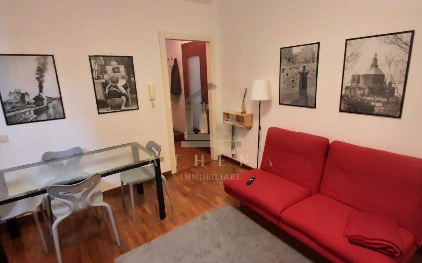 ATHL111 AFFITTASI AMPIO MONOLOCALE IN PIAZZA BOTTA PAVIA