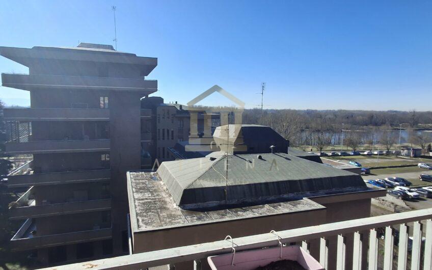 ATH102 ZONA TICINELLO – DUE UNITA’ ABITATIVE