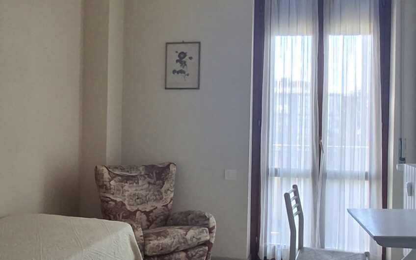 ATH102 ZONA TICINELLO – DUE UNITA’ ABITATIVE