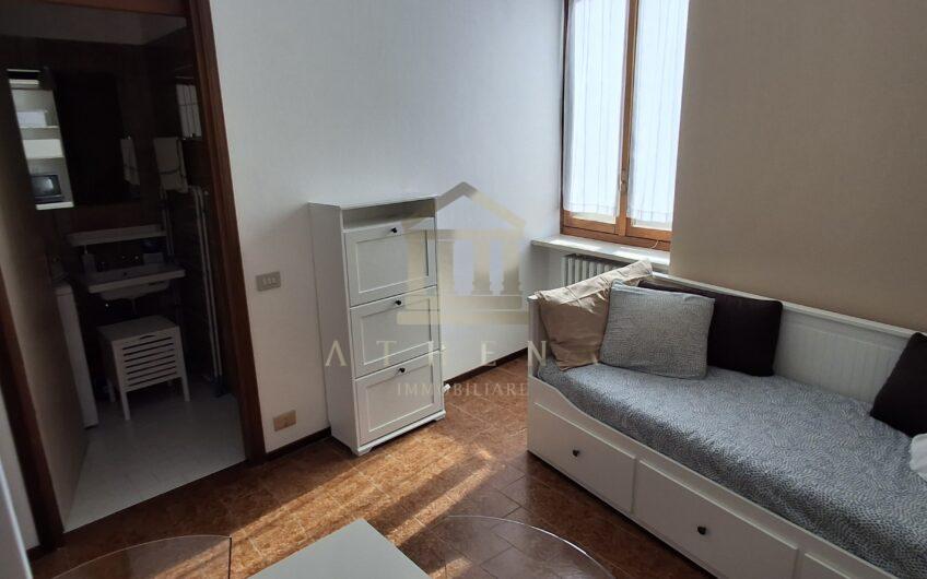 ATHL23 MONOLOCALE CENTRO STORICO
