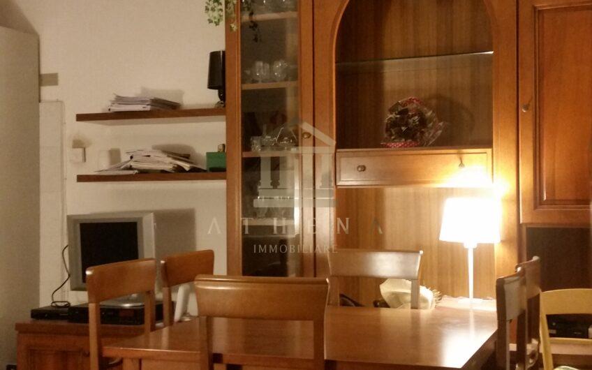 ATHL22 AFFITTASI TRILOCALE IN CENTRO STORICO – SOLO PER STUDENTI