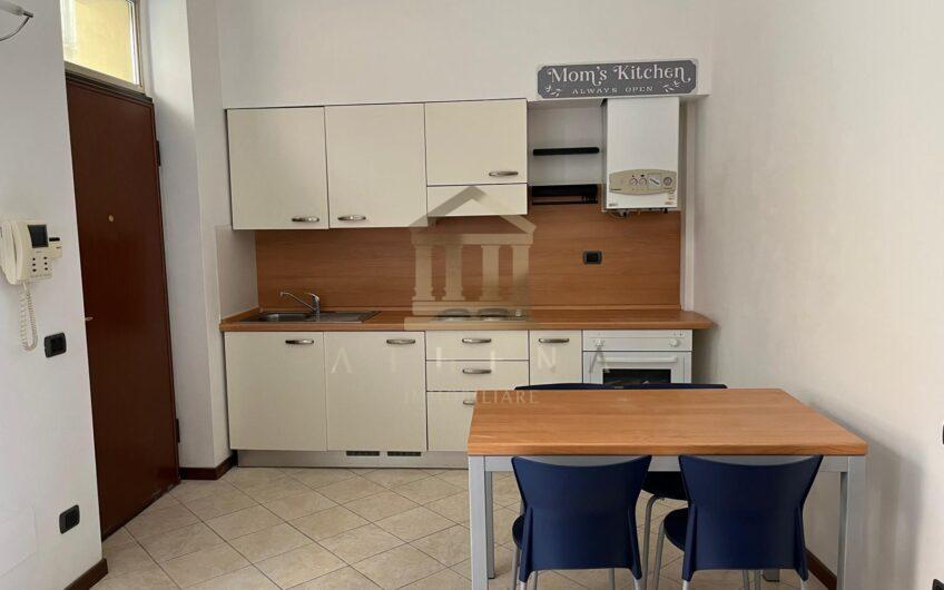 ATHL25 MONOLOCALE IN CENTRO STORICO