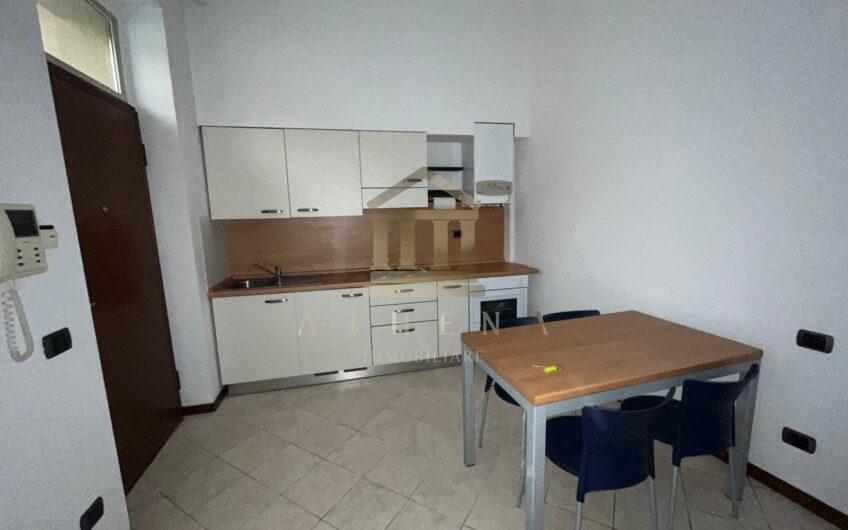 ATHL25 MONOLOCALE IN CENTRO STORICO