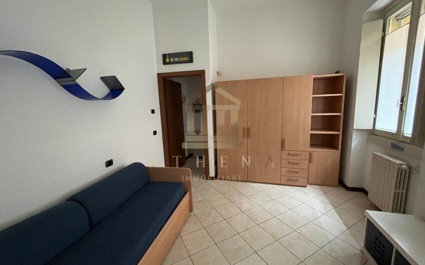 ATHL25 MONOLOCALE IN CENTRO STORICO